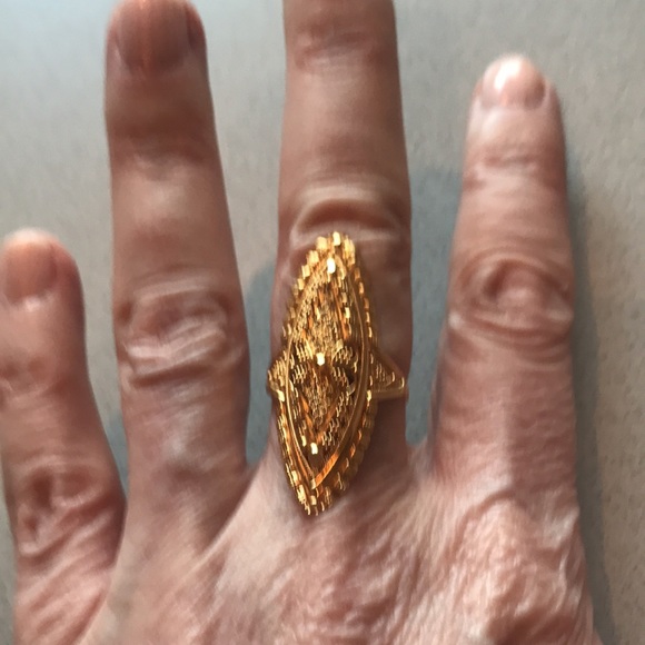 22K Granulated Navette Ring - Picture 9 of 9